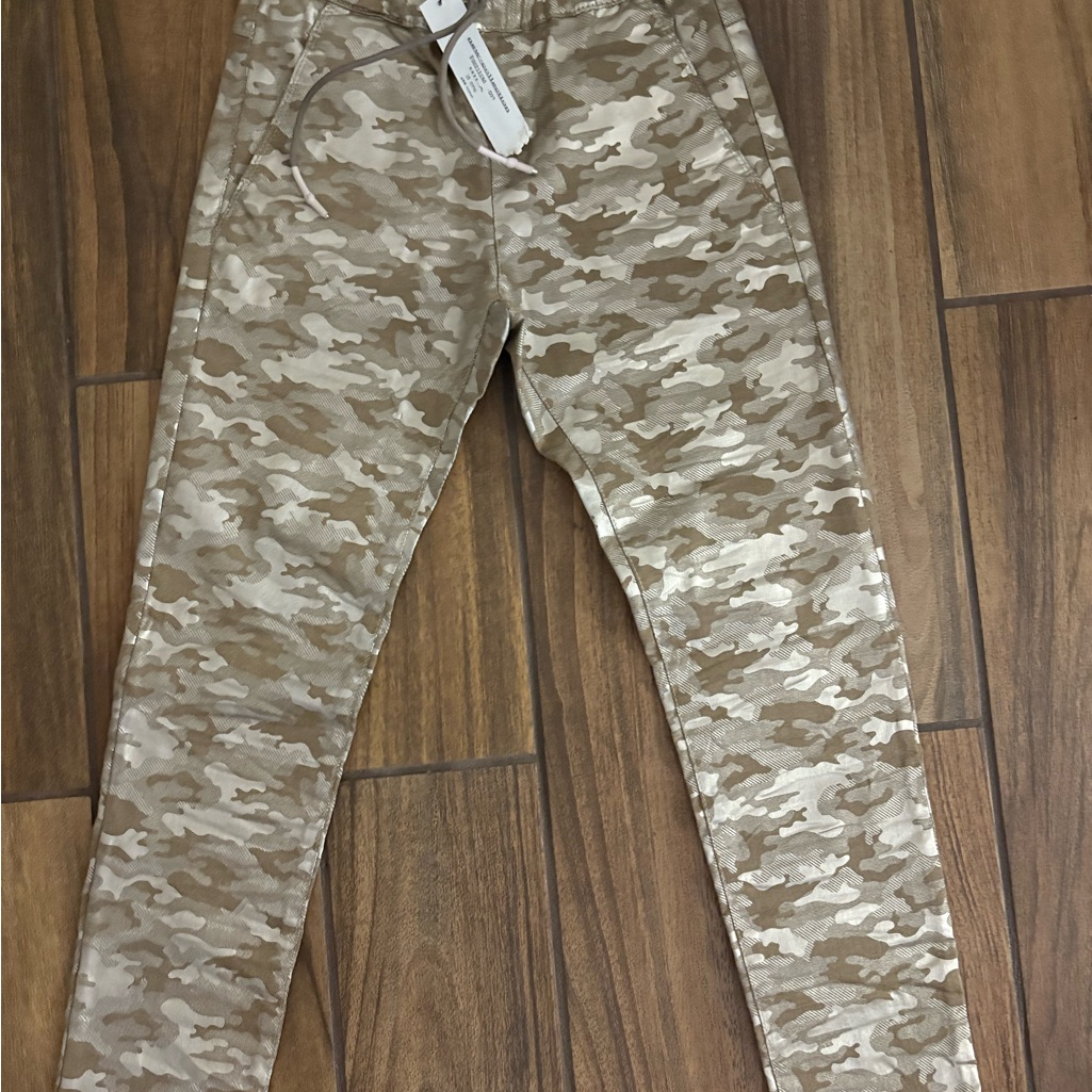 Skinny Camo Print Pants In Beige